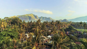 Villa Manis Beachfront