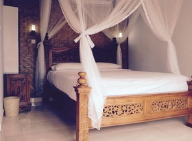 Karang Sari Guesthouse & Restaurant