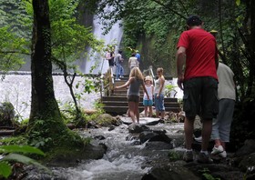 Karang Sari Guesthouse & Restaurant