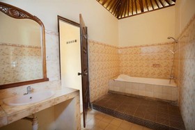 Segara Bukit Seaside Cottages