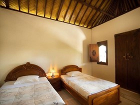 Segara Bukit Seaside Cottages