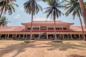 Capital O 93236 Hotel Hapel Negara