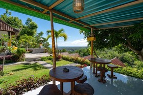 Penida Sunrise Hill