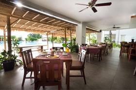 Peninsula Bay Resort