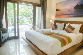 Akatara Hotel
