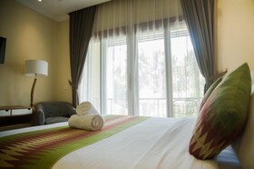 Akatara Hotel