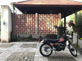 Akatara Hotel