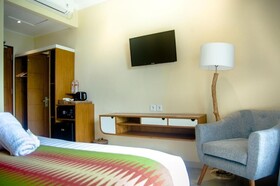 Akatara Hotel