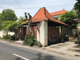 Akatara Hotel