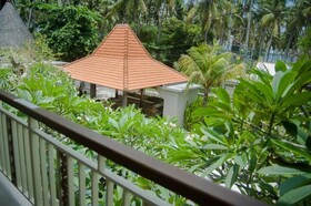 Akatara Hotel