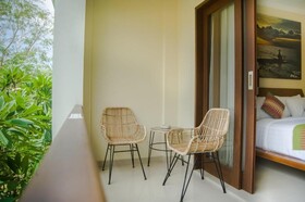 Akatara Hotel