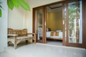 Akatara Hotel