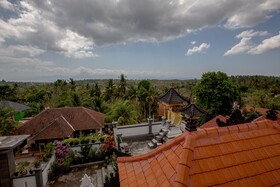 Arie Guest House