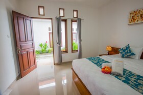 Arie Guest House
