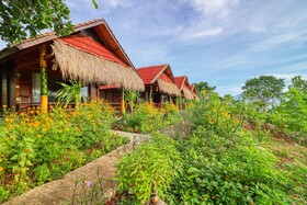 Ayu Hill Bungalows