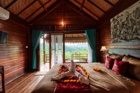 Ayu Hill Bungalows