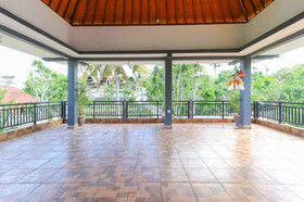 Arta Loka Hotel in Villa