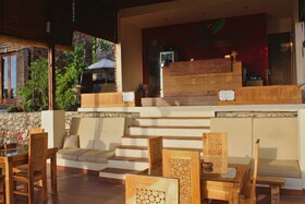 Kabeh Jati Garden Villa & Restaurant