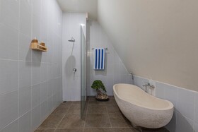 Kabeh Jati Garden Villa & Restaurant