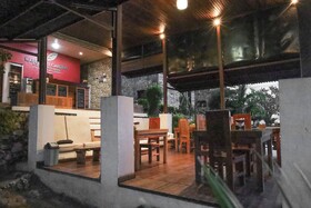 Kabeh Jati Garden Villa & Restaurant