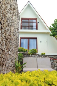 Kabeh Jati Garden Villa & Restaurant