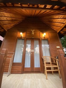 Kamasan Cottage