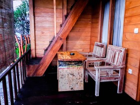 Malibu Huts