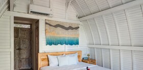 Mambo Beach Resort