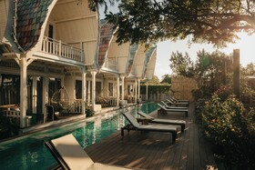 Mambo Beach Resort