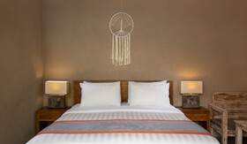 Nusa Majesty Bungalow