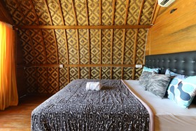 Road Beach Homestay