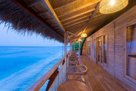 The Dewi Sun Sun Suite