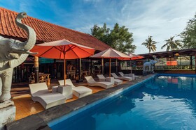 Semaya One Beach Guesthouse