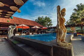 Semaya One Beach Guesthouse