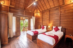Swan Beach Inn