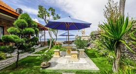 Swan Beach Inn