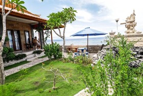 Swan Beach Inn