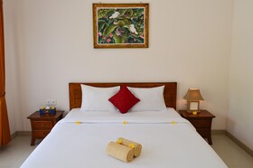 Tarzan Marriott on Penida