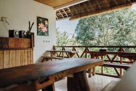 Temeling Jungle Inn