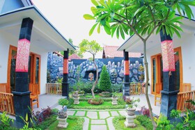 The Box House Nusa Penida