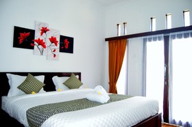 Toro Cottage