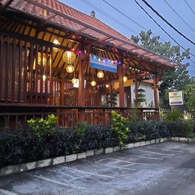 Wait Garden Cottage