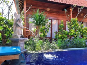 Wait Garden Cottage