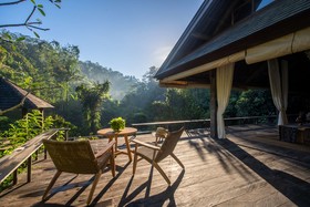 Buahan, A Banyan Tree Escape