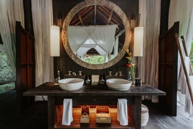 Buahan, A Banyan Tree Escape