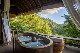 Buahan, A Banyan Tree Escape