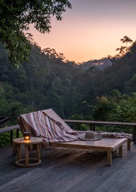 Buahan, A Banyan Tree Escape