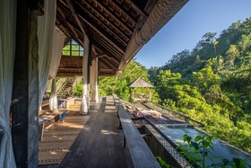 Buahan, A Banyan Tree Escape