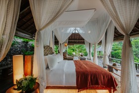 Buahan, A Banyan Tree Escape