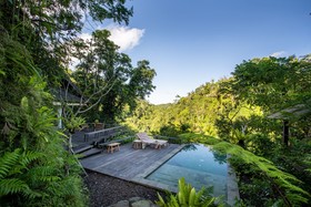 Buahan, A Banyan Tree Escape